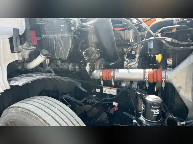 2023 Freightliner Cascadia 126