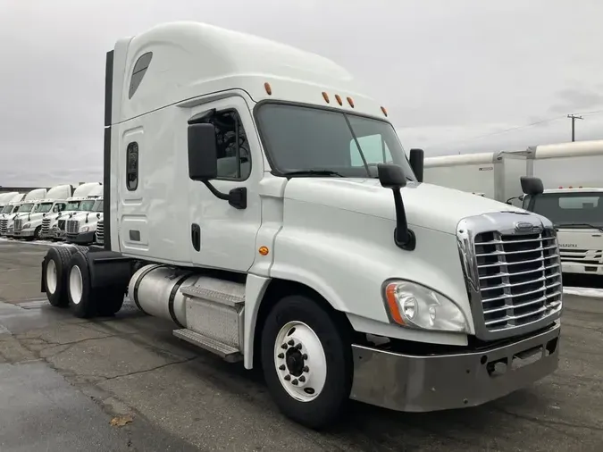 2020 FREIGHTLINER/MERCEDES CASCADIA 125