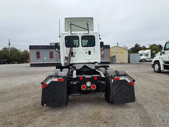 2016 FREIGHTLINER/MERCEDES CASCADIA 125