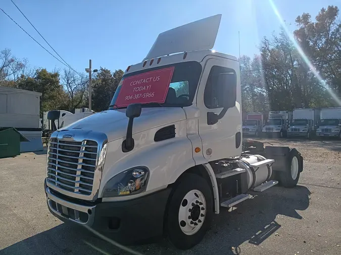 2018 FREIGHTLINER/MERCEDES CASCADIA 113