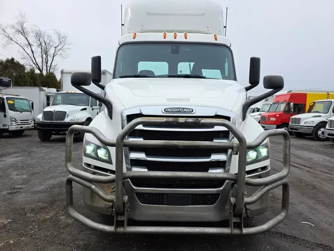 2020 FREIGHTLINER/MERCEDES NEW CASCADIA 116