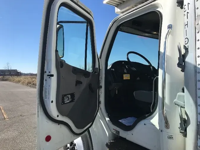 2018 Freightliner M2