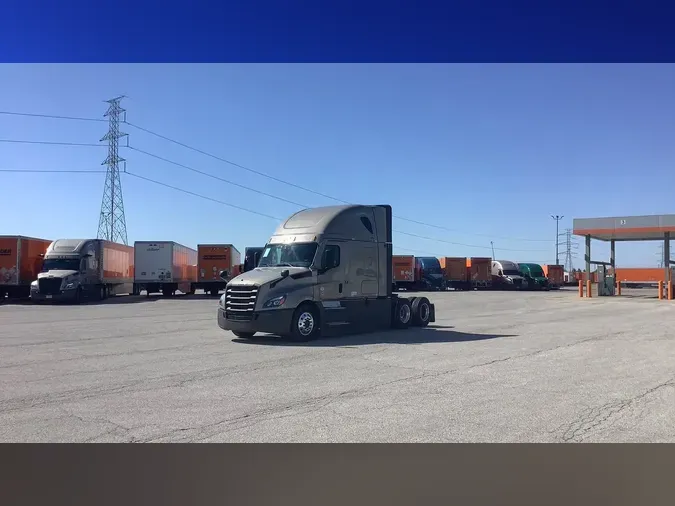 2025 Freightliner Cascadia 126