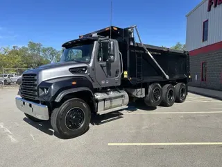 2025 Freightliner 114SD PLUS