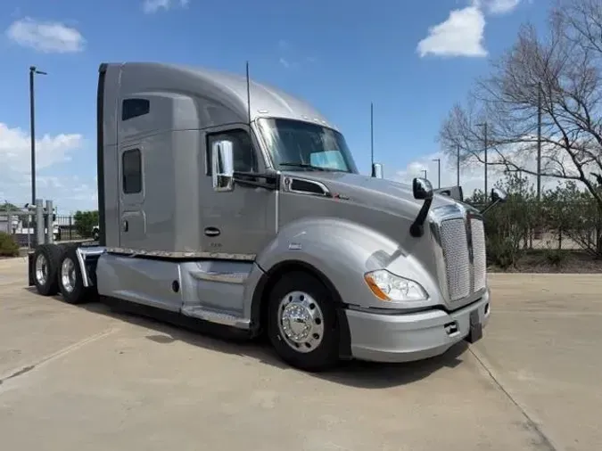 2022 Kenworth T680