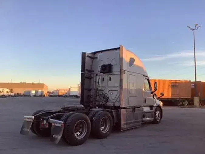 2021 Freightliner Cascadia