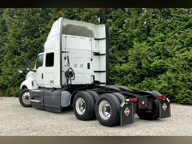 2022 INT LT625 6x4