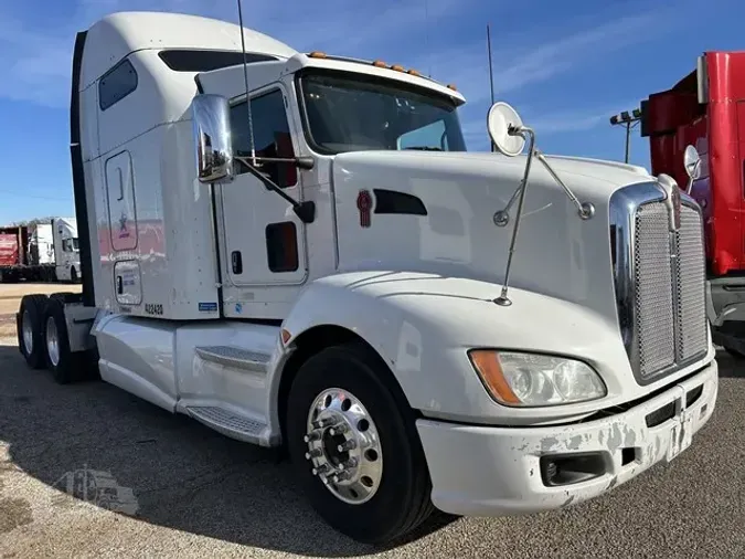 2013 KENWORTH T660