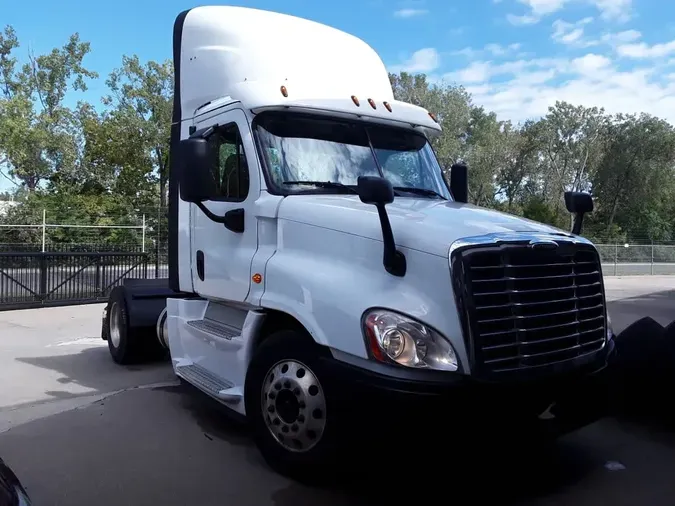 2019 FREIGHTLINER/MERCEDES CASCADIA 125e99726a27e346c86f19576e2c421013f