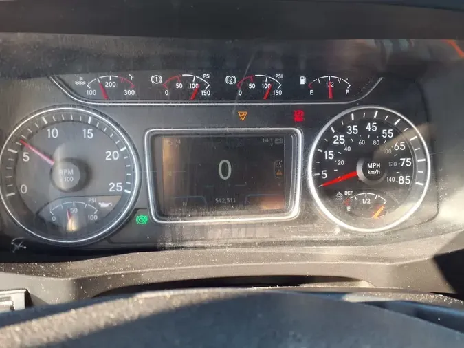 2020 NAVISTAR INTERNATIONAL LT625 SLPR CAB