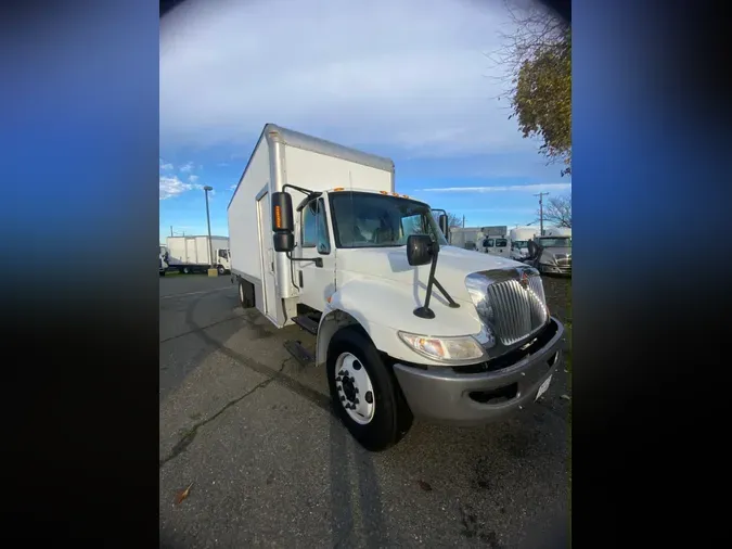 2019 NAVISTAR INTERNATIONAL 4300 SBAe999a0e125454424cc78a72f1d5d8940