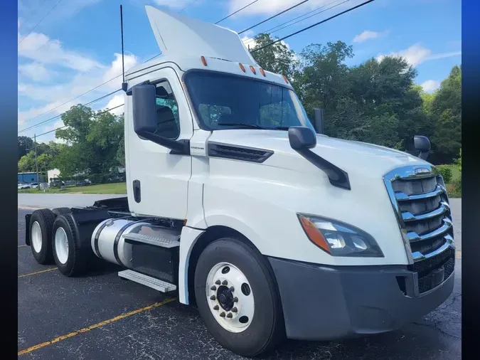 2018 FREIGHTLINER NEW CASCADIA PX12664
