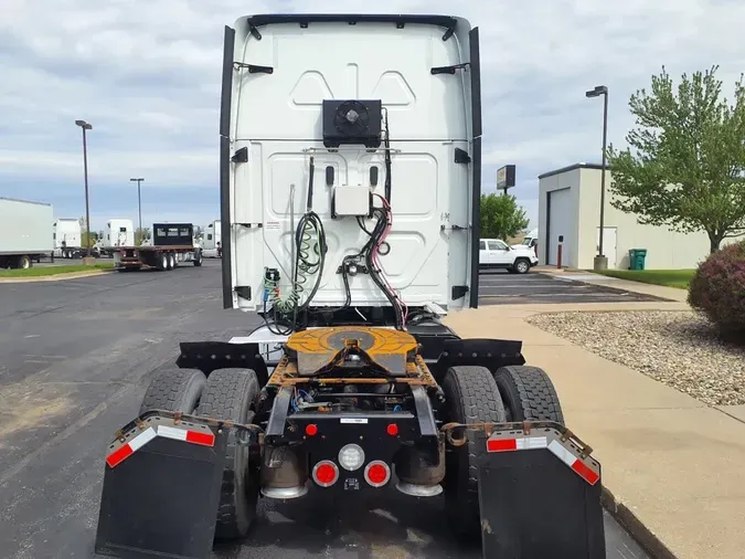 2020 FREIGHTLINER/MERCEDES CASCADIA 125