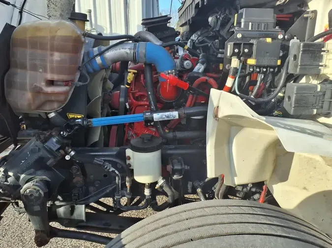 2019 NAVISTAR INTERNATIONAL 4300