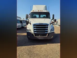 2020 FREIGHTLINER/MERCEDES NEW CASCADIA 116