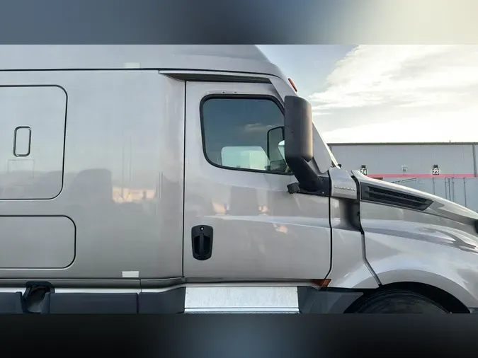 2024 Freightliner Cascadia 126e9a3a8f4198ed06b044d413b09a9387e