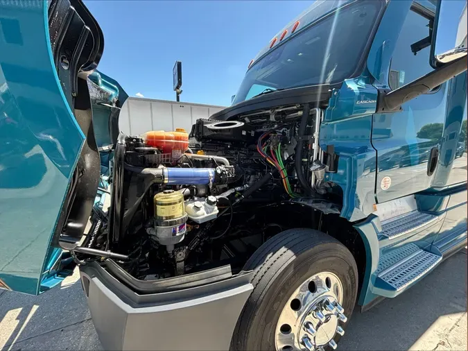 2024 Freightliner Cascadia 126