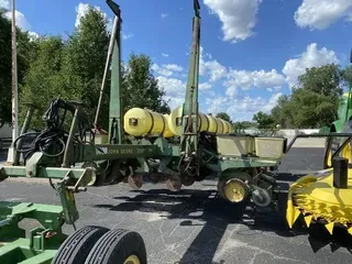 1986 John Deere 7200