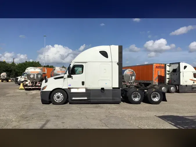 2021 Freightliner Cascadia