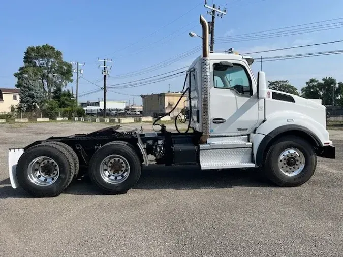 2021 Kenworth T880