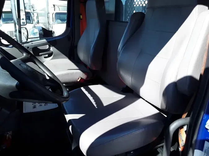 2020 FREIGHTLINER/MERCEDES M2 106e9b915be65034a6722ea85ec79ef9c70