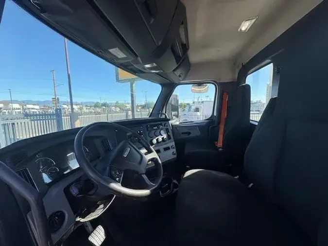 2019 Freightliner Cascadia