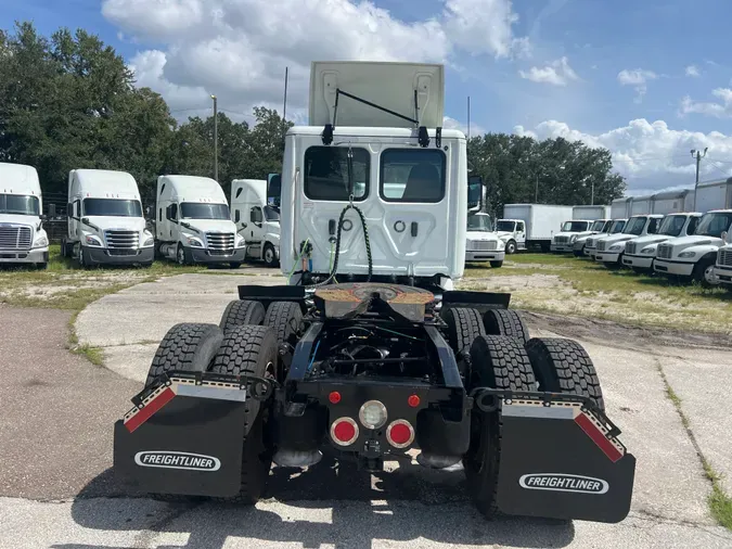 2020 FREIGHTLINER/MERCEDES NEW CASCADIA PX12664