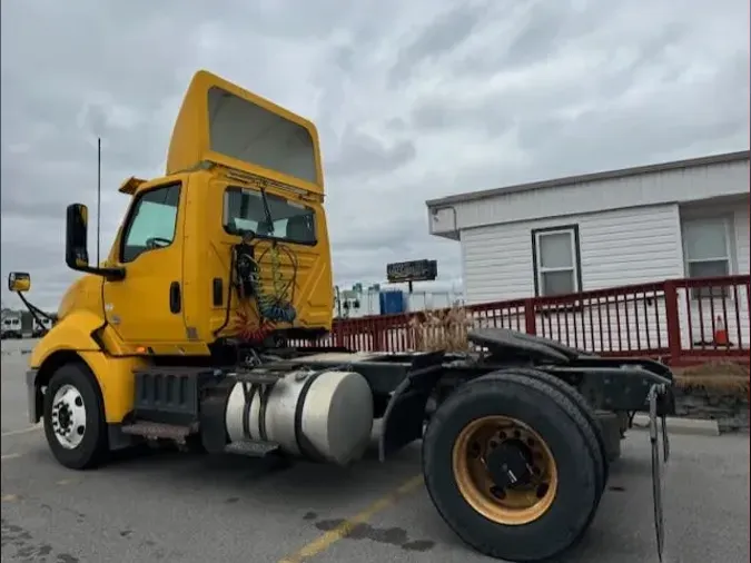 2018 NAVISTAR INTERNATIONAL RH613 DAYCAB S/A