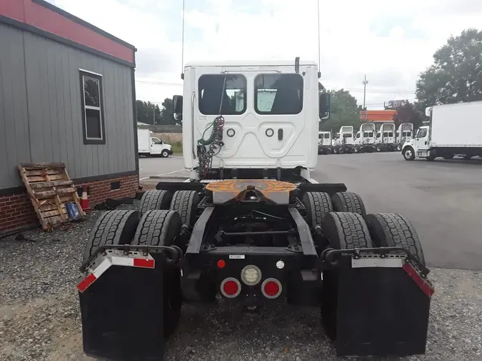 2019 FREIGHTLINER NEW CASCADIA PX12664