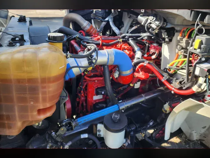 2019 NAVISTAR INTERNATIONAL 4300