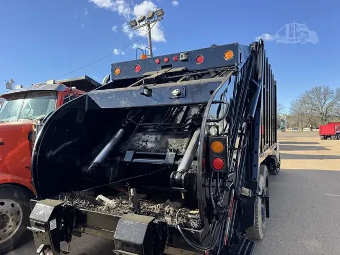 2000 INTERNATIONAL 4900