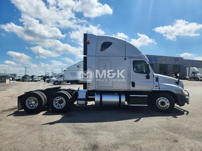 2013 FREIGHTLINER Cascadia 125