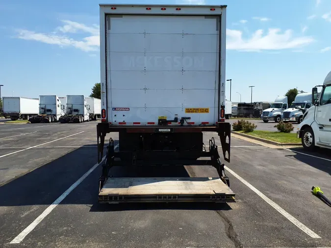 2017 FREIGHTLINER/MERCEDES M2 106