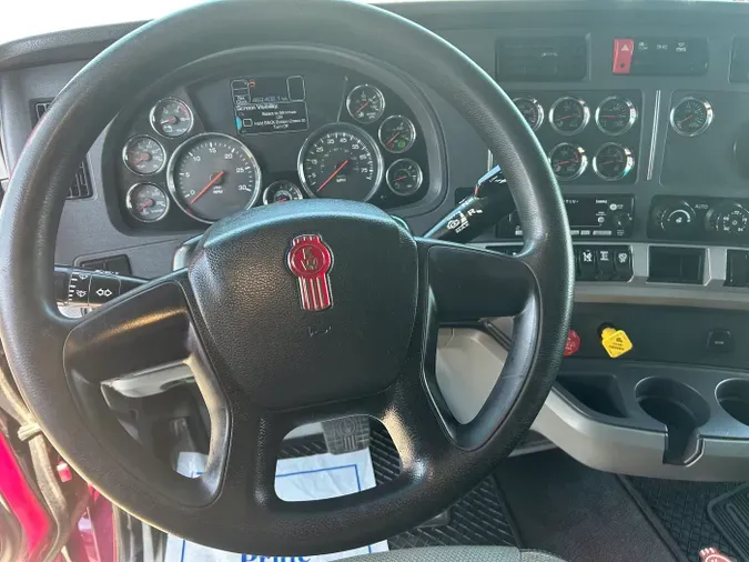 2022 Kenworth T680
