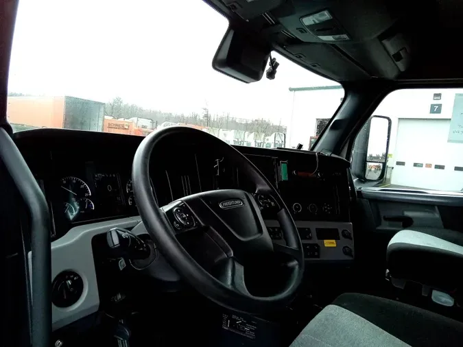 2021 Freightliner Cascadia