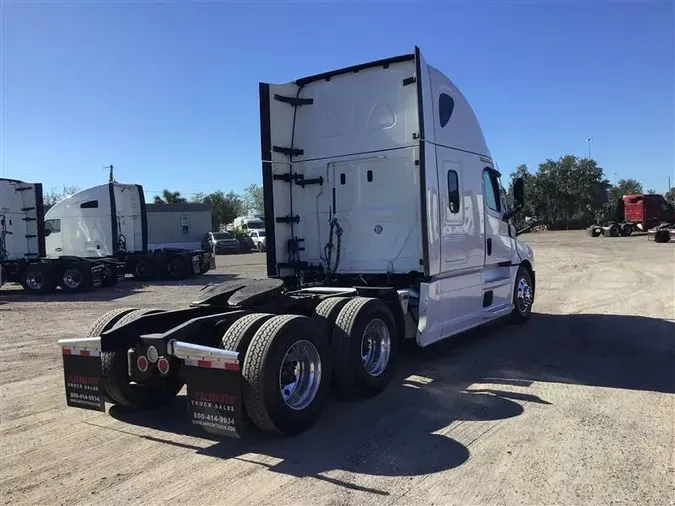 2021 FREIGHTLINER CA126