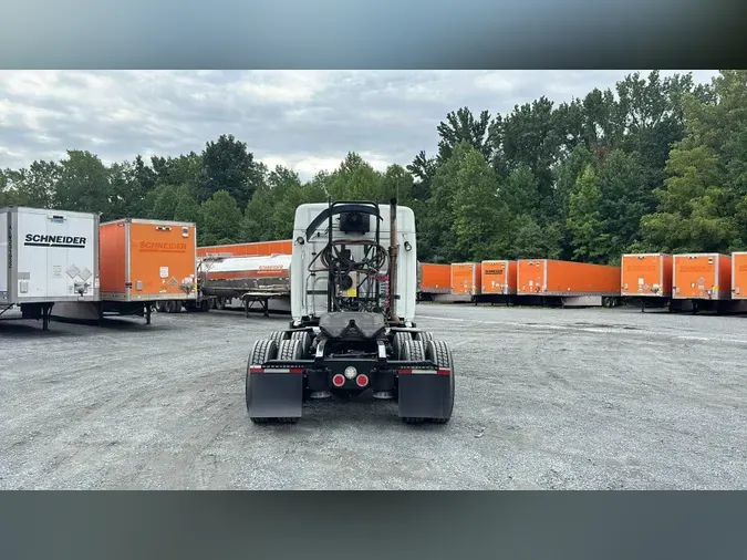 2022 Freightliner Cascadia 126e9d2c0c3f44b4bf93c436872f9b03211