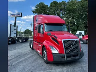 2020 VOLVO VNL64T760