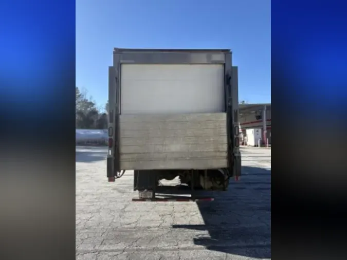 2019 FREIGHTLINER/MERCEDES M2 106