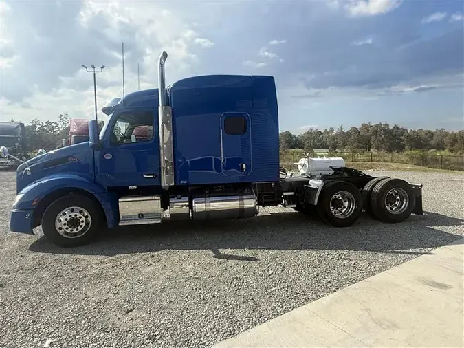 2022 PETERBILT 579