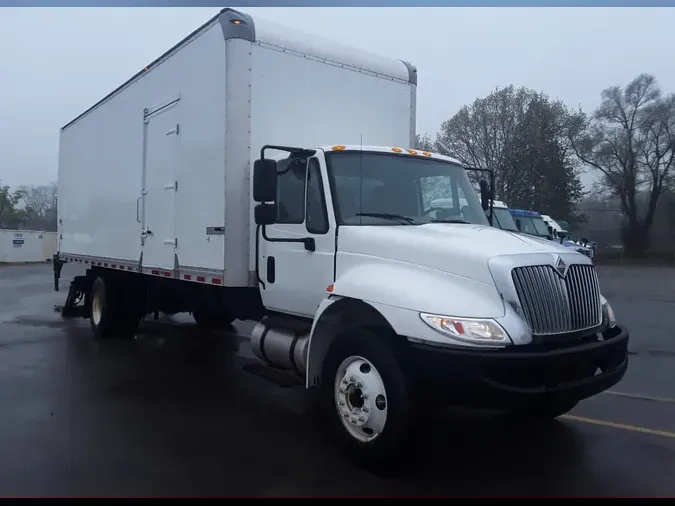 2019 NAVISTAR INTERNATIONAL 4300