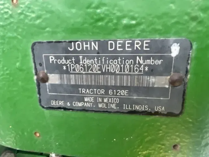 2017 John Deere 6120E