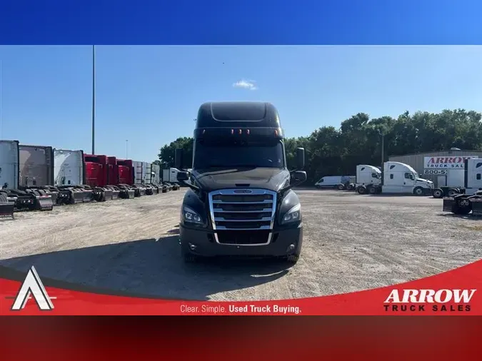 2020 FREIGHTLINER CA126