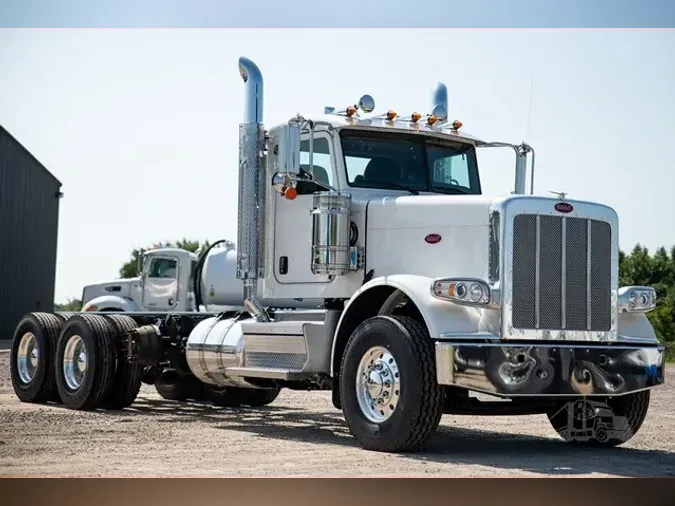 2024 PETERBILT 389