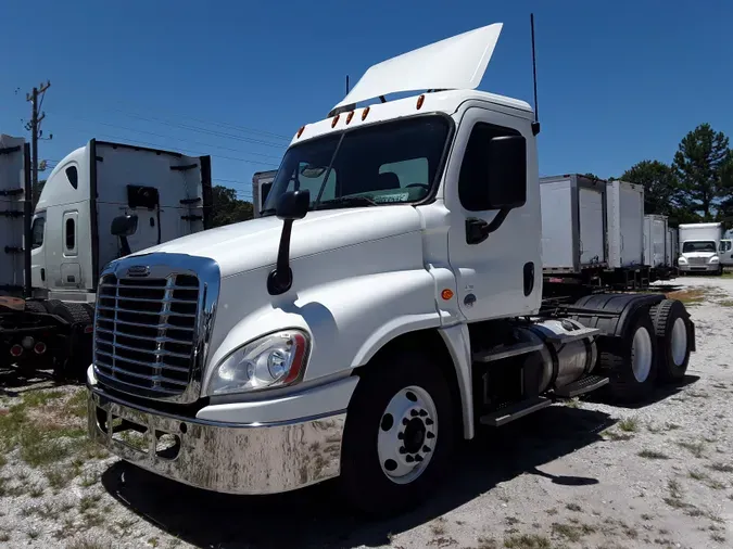 2017 FREIGHTLINER/MERCEDES CASCADIA 125