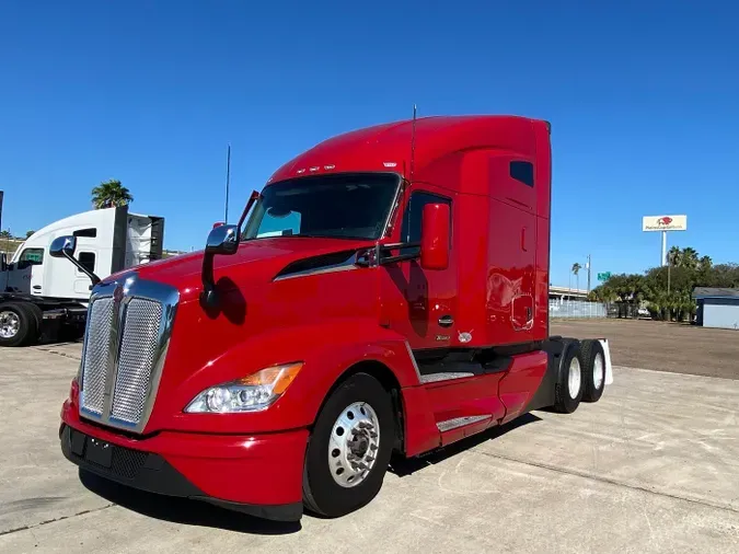 2022 Kenworth T680