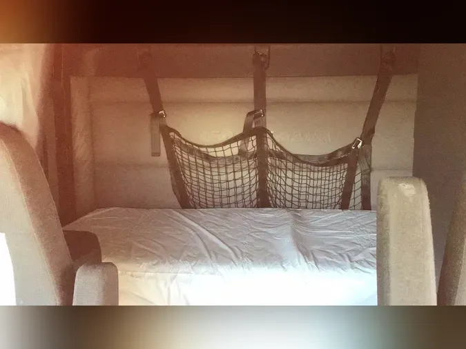 2022 Freightliner Cascadia 126