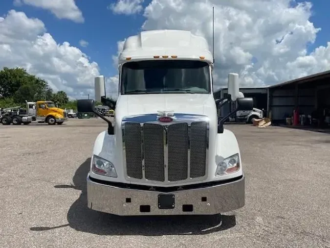 2022 Peterbilt 579