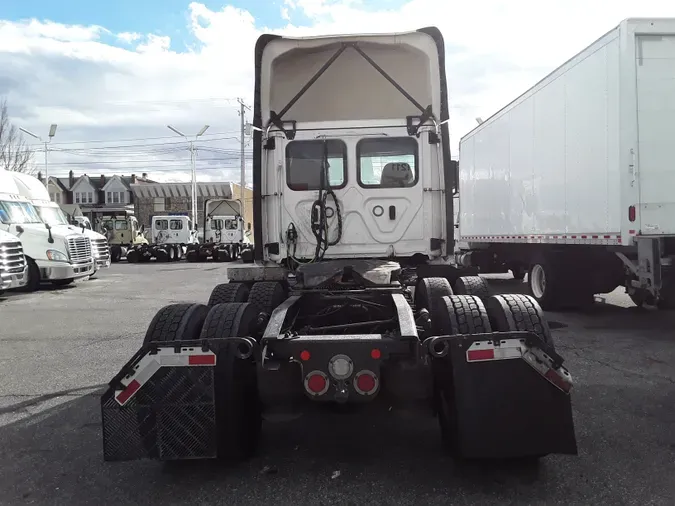 2020 FREIGHTLINER/MERCEDES NEW CASCADIA 116