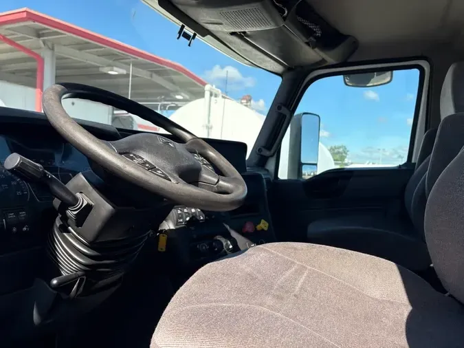 2019 NAVISTAR INTERNATIONAL LT625 DAYCAB T/Ae9ef8293f6c8784393fd82a397a8510d